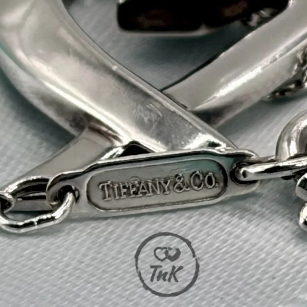 Tiffany & Co Paloma Picasso Medium Loving Heart Pendant Necklace - Silver - 19”